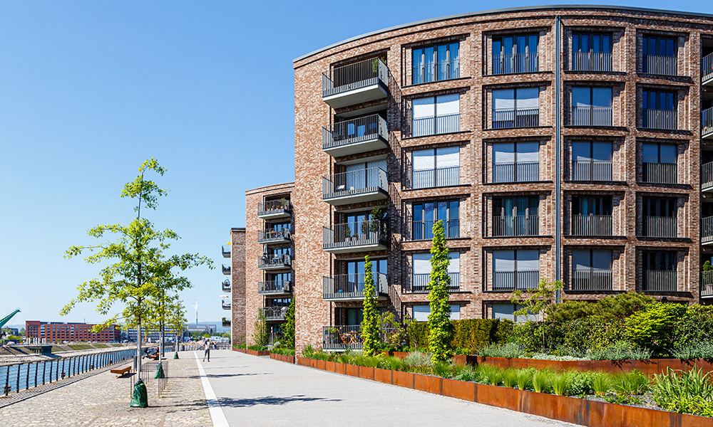 Garten- und Landschaftsbau der Firma Baugrün. Ihr Experte für Großprojekte für Außenanlagen