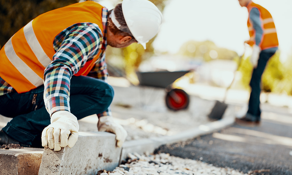 Neben der Gartengestaltung und dem Galabau kümmern wir uns auch um die grundlegende Infrastruktur bei Großprojekten